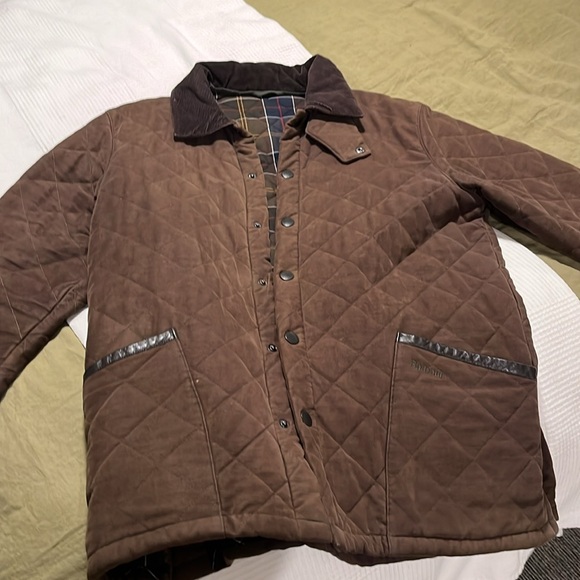 Men’s Barbour Liddesdale Quilted Moleskin Jacket - Picture 3 of 10